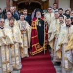 Liturghie arhierească cu prilejul hramului parohiei „Sf. Trei Ierarhi” Bacău