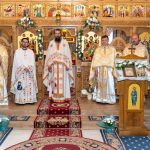 Hramul de vară al Parohiei „Sfinții Trei Ierarhi” a fost serbat la Bacău